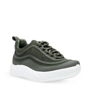 Steve Madden Olive Sneaker. Size 9.
